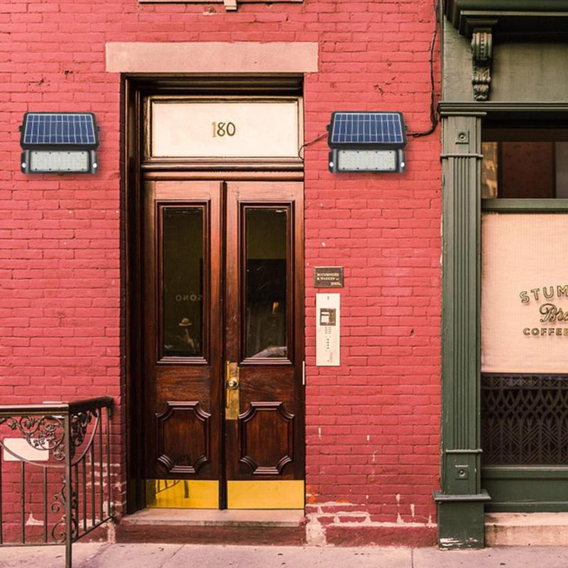 Immagine di Proiettore LED Solare 10W IP65 con Sensore di Movimiento PIR e Crepuscolare