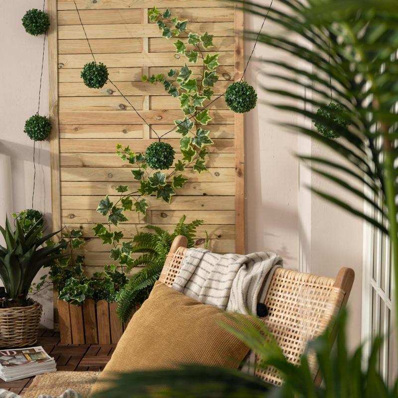 Image of Badal Solar Outdoor LED Garland