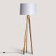 Image de Lampadaire en bois Kumar ILUZZIA