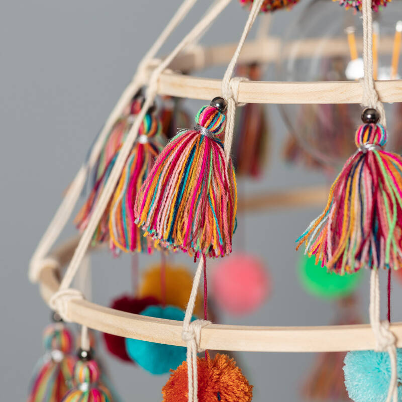 Image de Suspension Bois et Coton Pompon Cuzco 