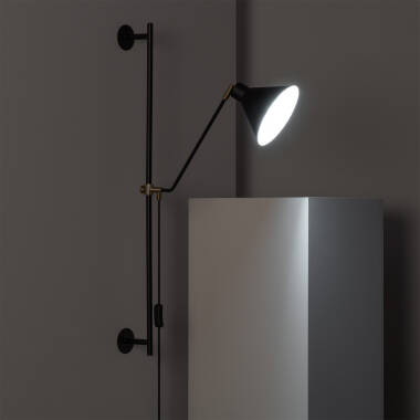 Image of Oga Wall Lamp 
