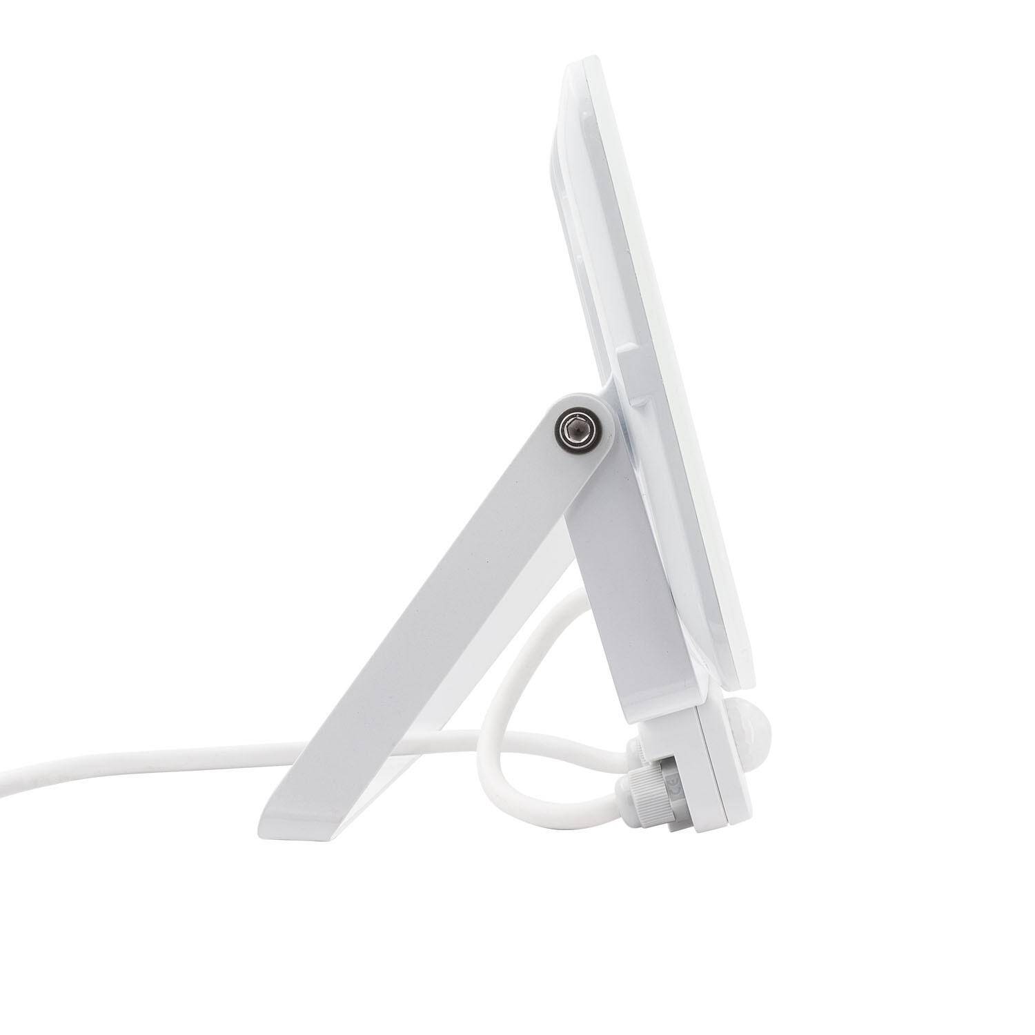 Naświetlacz LED 50W 120lm/W IP65 Slim z Czujnikiem Ruchu PIR - widok 2