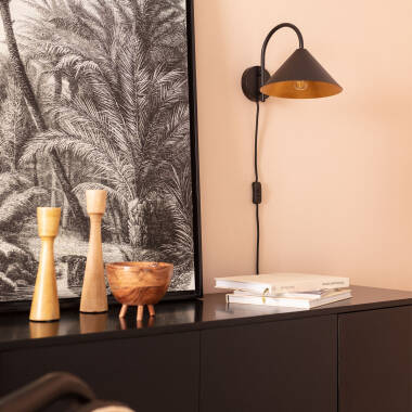 Image of Twiga Metal Wall Lamp 