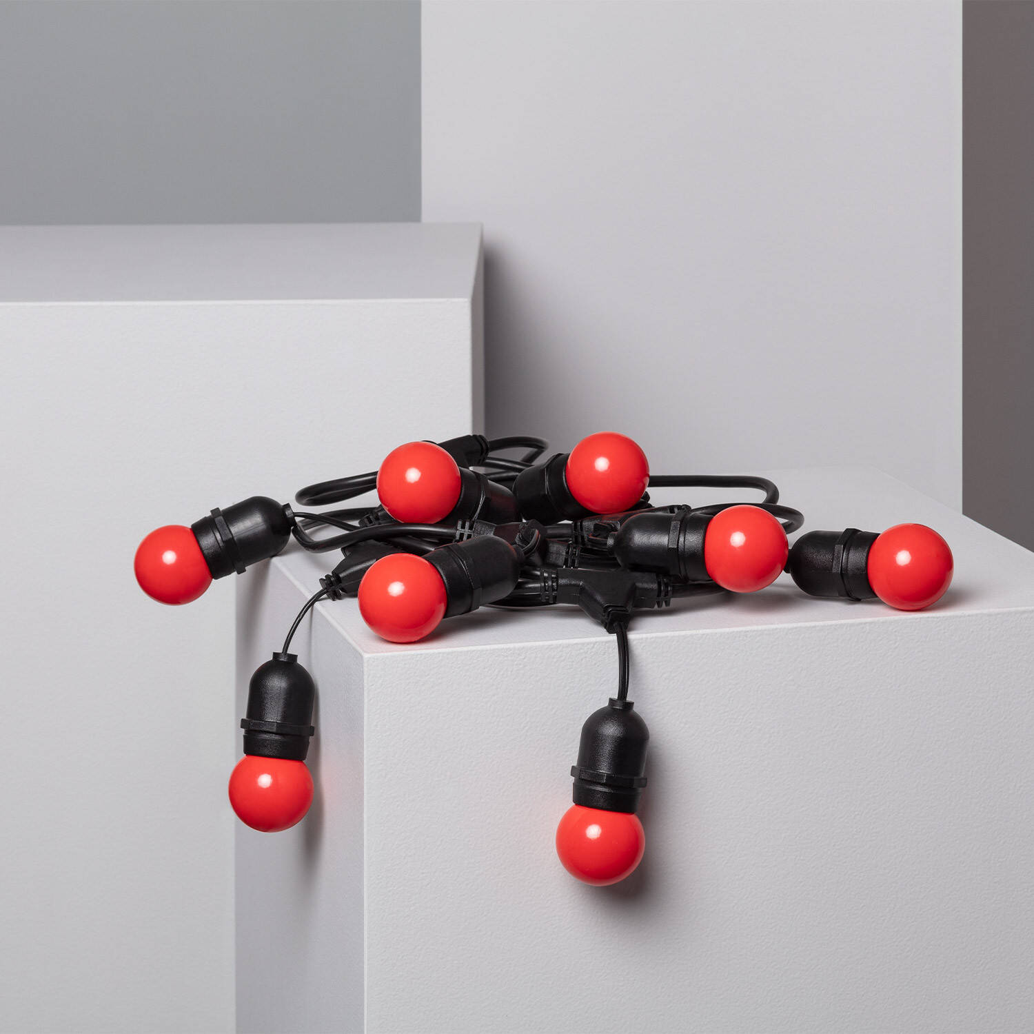 Zestaw Girlandy Waterproof 5.5m Czarnej + 8 Żarówek LED E27 G45 3W Kolorowych - widok 3