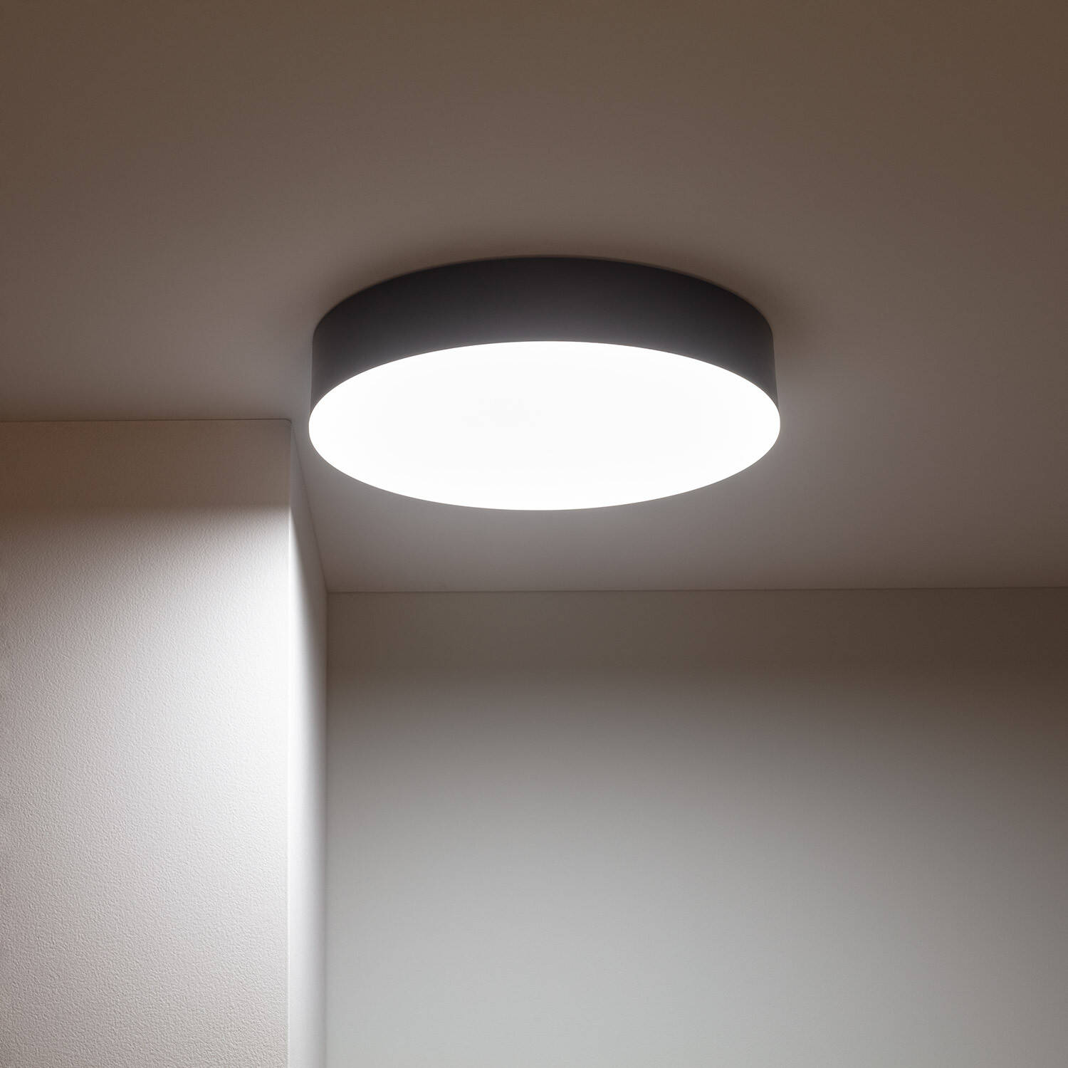 Plafon Zewnętrzny LED 21W Okrągły Zewnętrzny Ø320 mm Juno IP65 - widok szczegółowy