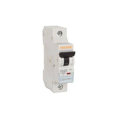 Interruttore Magnetotermico Residenziale 1P 4-40 A 6 kA curva C MAXGE Alpha+