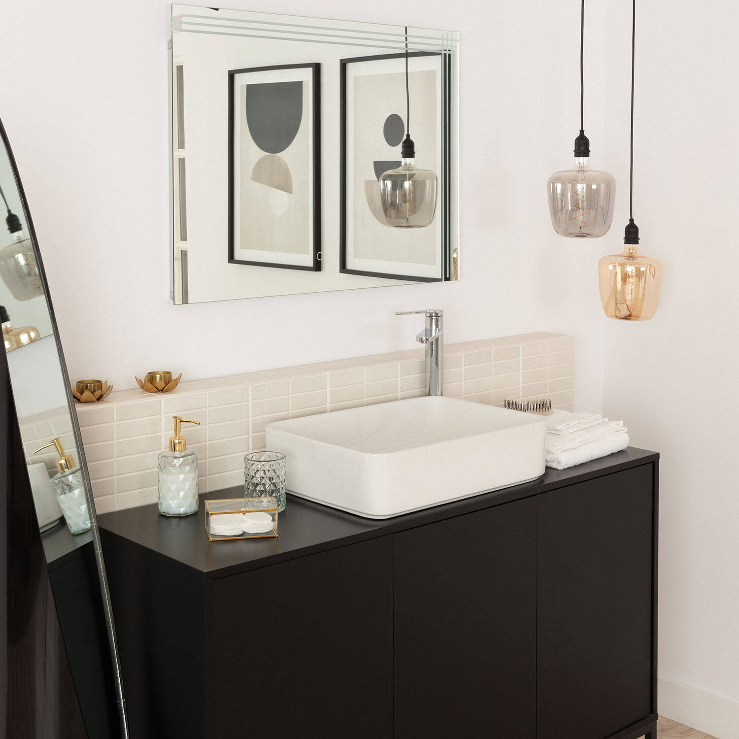 Kabel PVC z Rozetą i Oprawką do Lamp Wiszących Zewnętrznych - widok 2