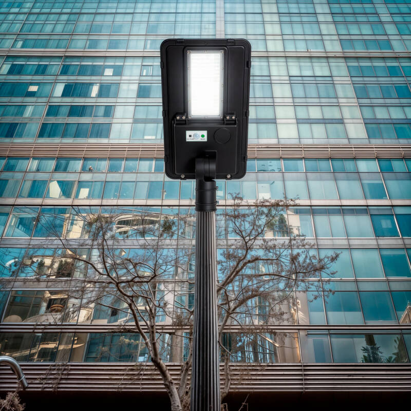 Lampione Solare Esterno LEKIA Da 6500K - 2 Pezzi, Sensore Movimento, Telecomando, IP66, Luce A Led Ad Alta Efficienza