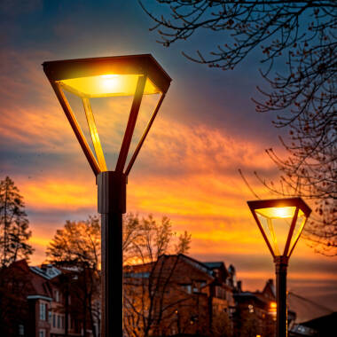 LED-Straßenleuchte 40W Bernstein Aventino Square LUMILEDS PHILIPS Xitanium Dimmbar 1-10V