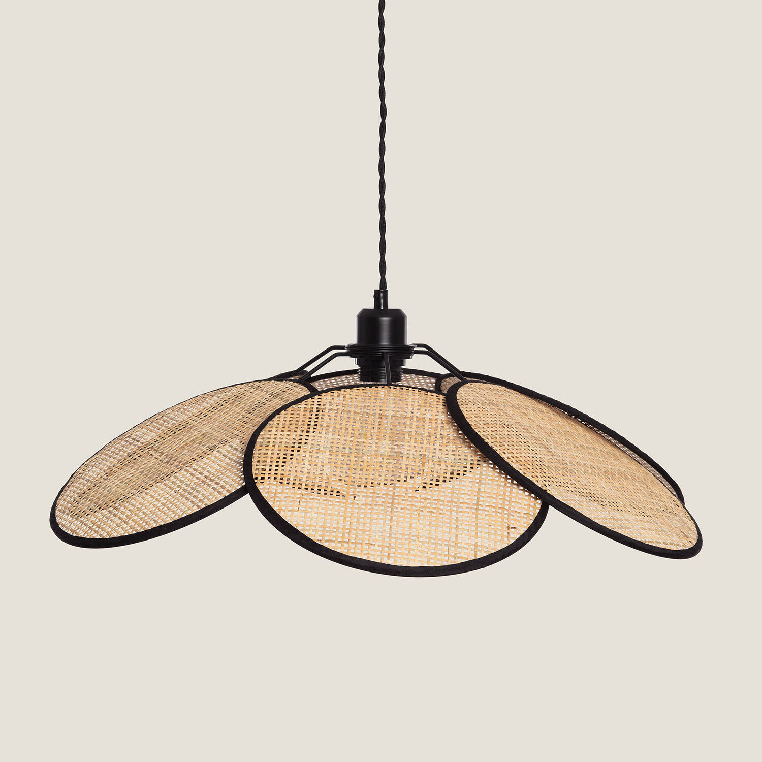 Lampa Wisząca Ratanowa Nirvana - widok prezentacyjny