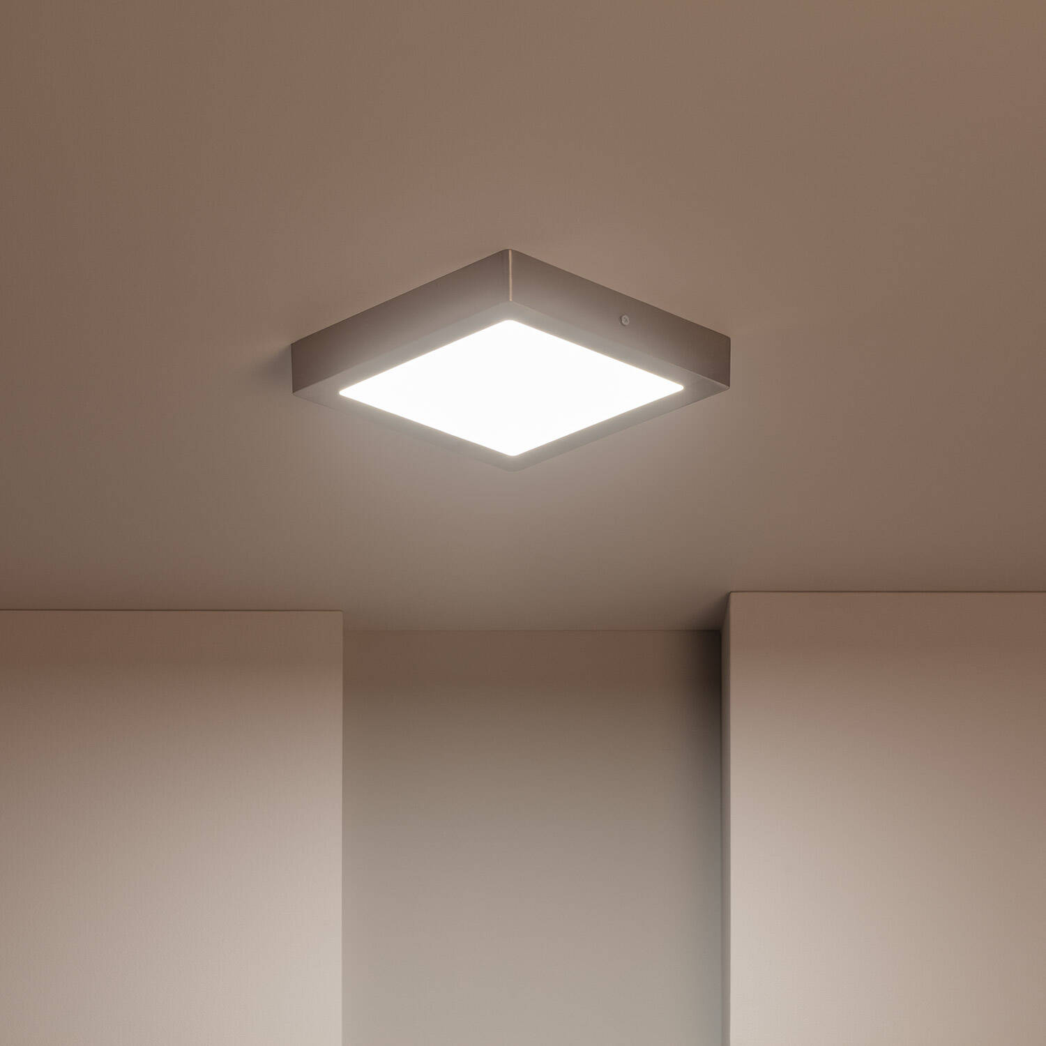 Plafon LED 18W Kwadratowy Metalowy 225x225 mm Silver - widok szczegółowy