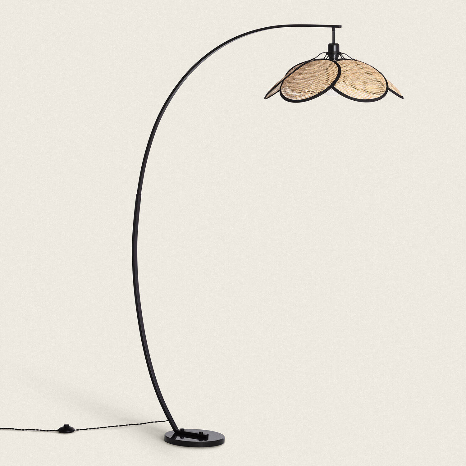 Lampa Podłogowa Ratanowa Arco Nirvana - widok 2