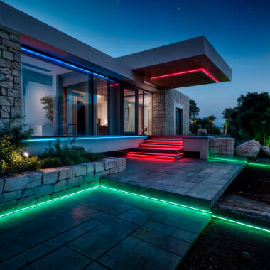 Afbeelding van  LED Strip Outdoor Solar 24V DC SMD2835 30 LED/m 15m IP65 Breedte 12mm in te korten om de 100cm