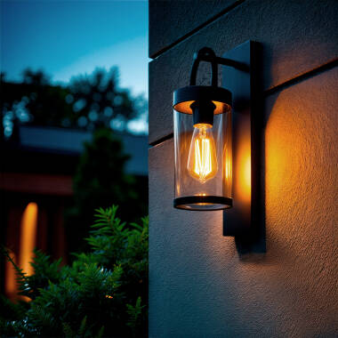Benny Outdoor Wall Lamp