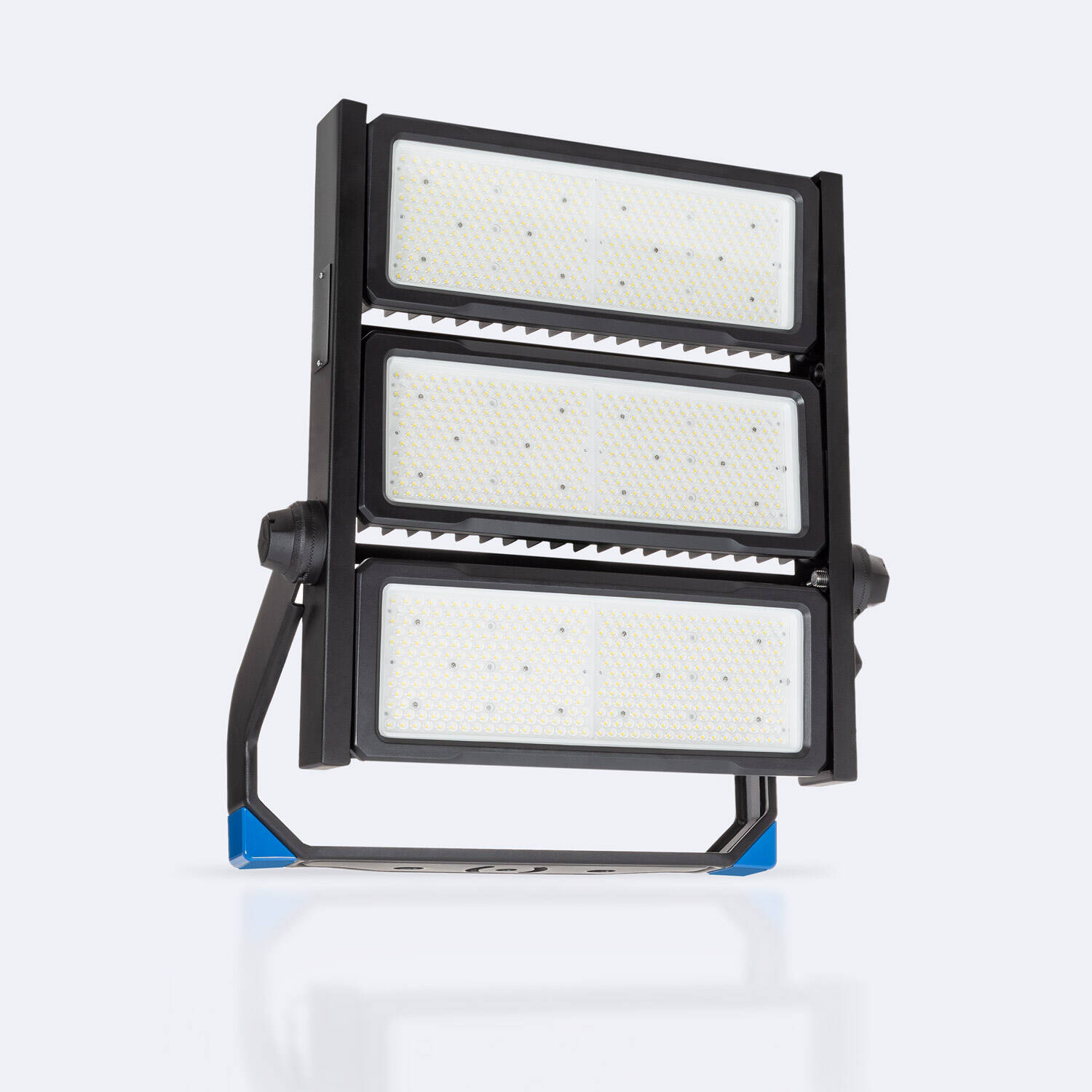 Naświetlacz LED 900W Stadium Profesional LUMILEDS 170lm/W IP66 INVENTRONICS Regulacja 1-10 V - widok prezentacyjny