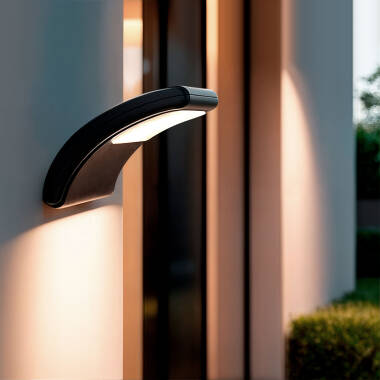 Bild von LED Wandleuchte Außen 8W Rechteckige Beleuchtung Schwarz Wilbert