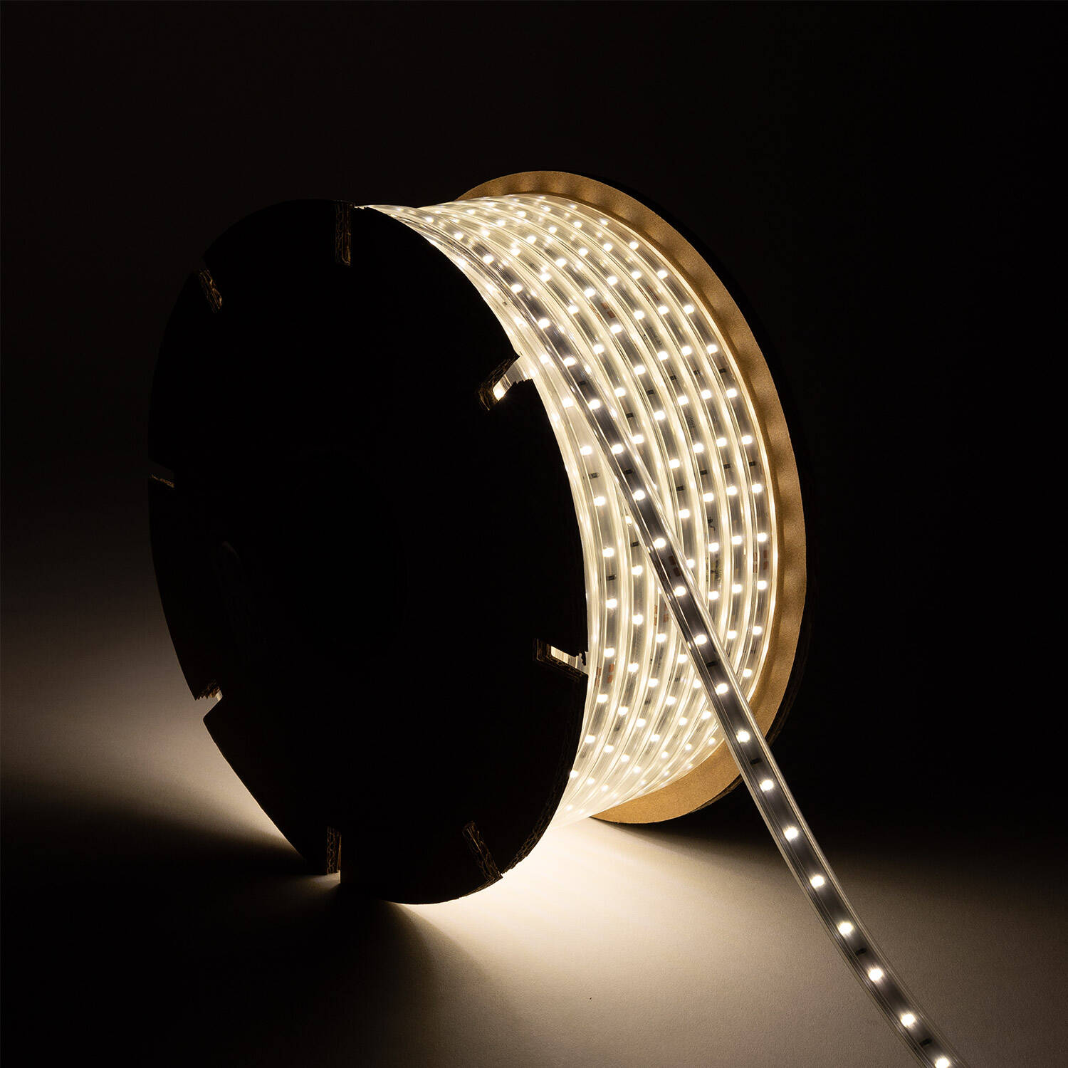 Taśma Led Ściemnialna 220V SMD 60 LED/m ROLKA 50m 6W/m 600lm/m Szerokość 12mm Cięcie 20cm IP65