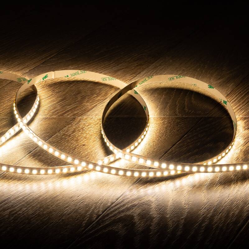 Immagine di Striscia LED 24V SMD 160 LED/m 5m 15W/m 1650lm/m Larghezza 8mm FreeCut IP20