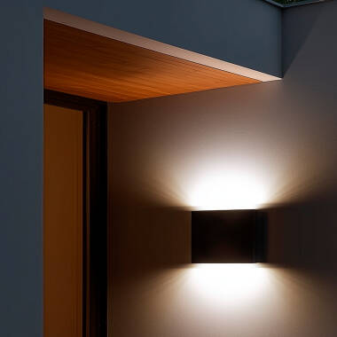 Bild von LED-Wandleuchte 6W Aussen Doppelseitige Beleuchtung Quadratisch Schwarz Kaysa