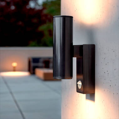 Immagine di Applique da Parete per Esterni Acciaio Inox con Sensore PIR Pimlico
