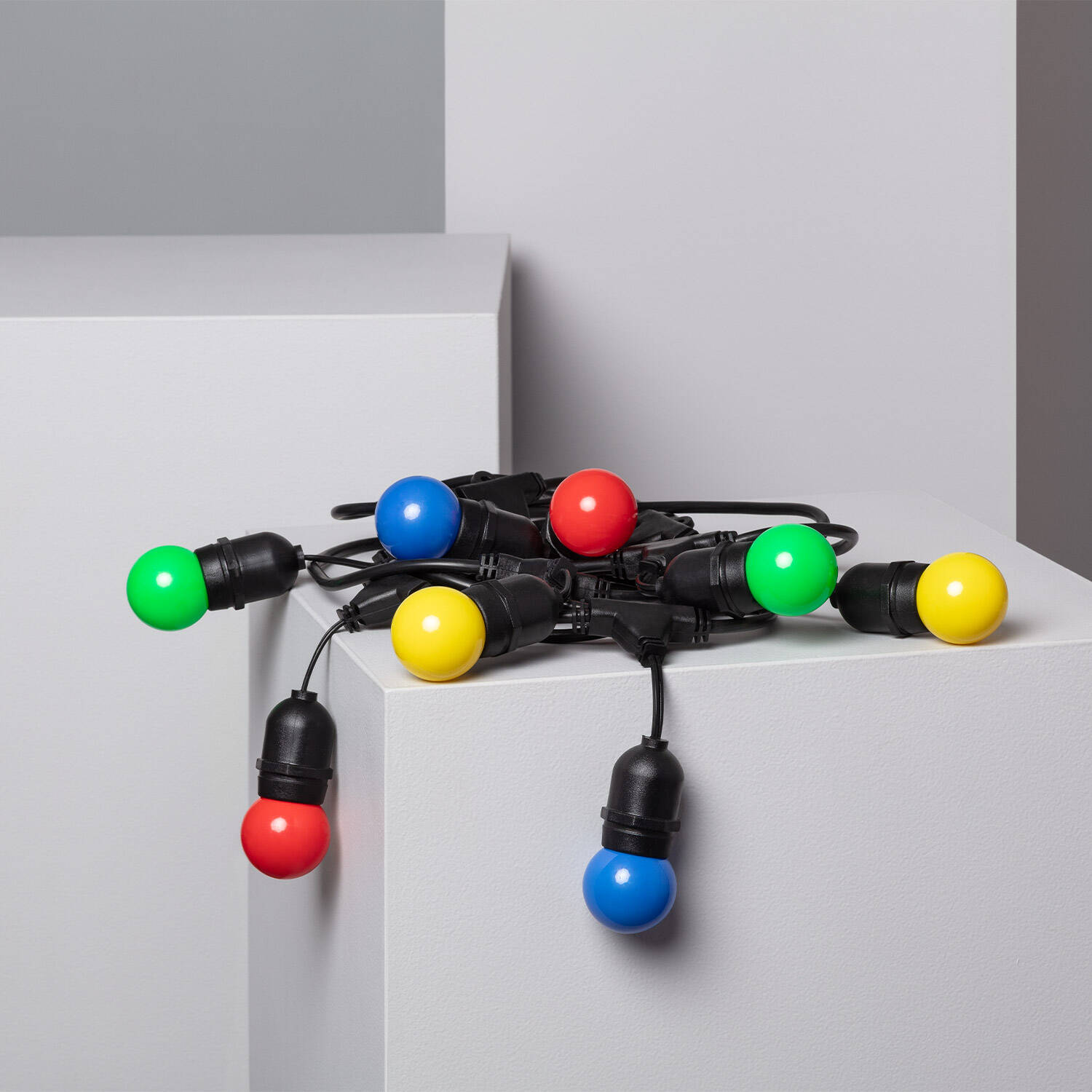 Zestaw Girlandy Waterproof 5.5m Czarnej + 8 Żarówek LED E27 G45 3W Kolorowych - widok 2