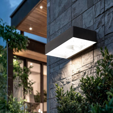 Image of 6W Karl Solar Outdoor Wall Lamp in Black