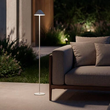 Immagine di Lampada da Terra LED Portatile per Esterni con Batteria Ricaricabile USB in Metallo Kivuli