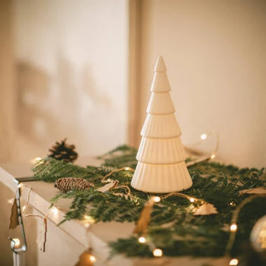 LED Weihnachtsbaum mit Batterie Keramik Schnee