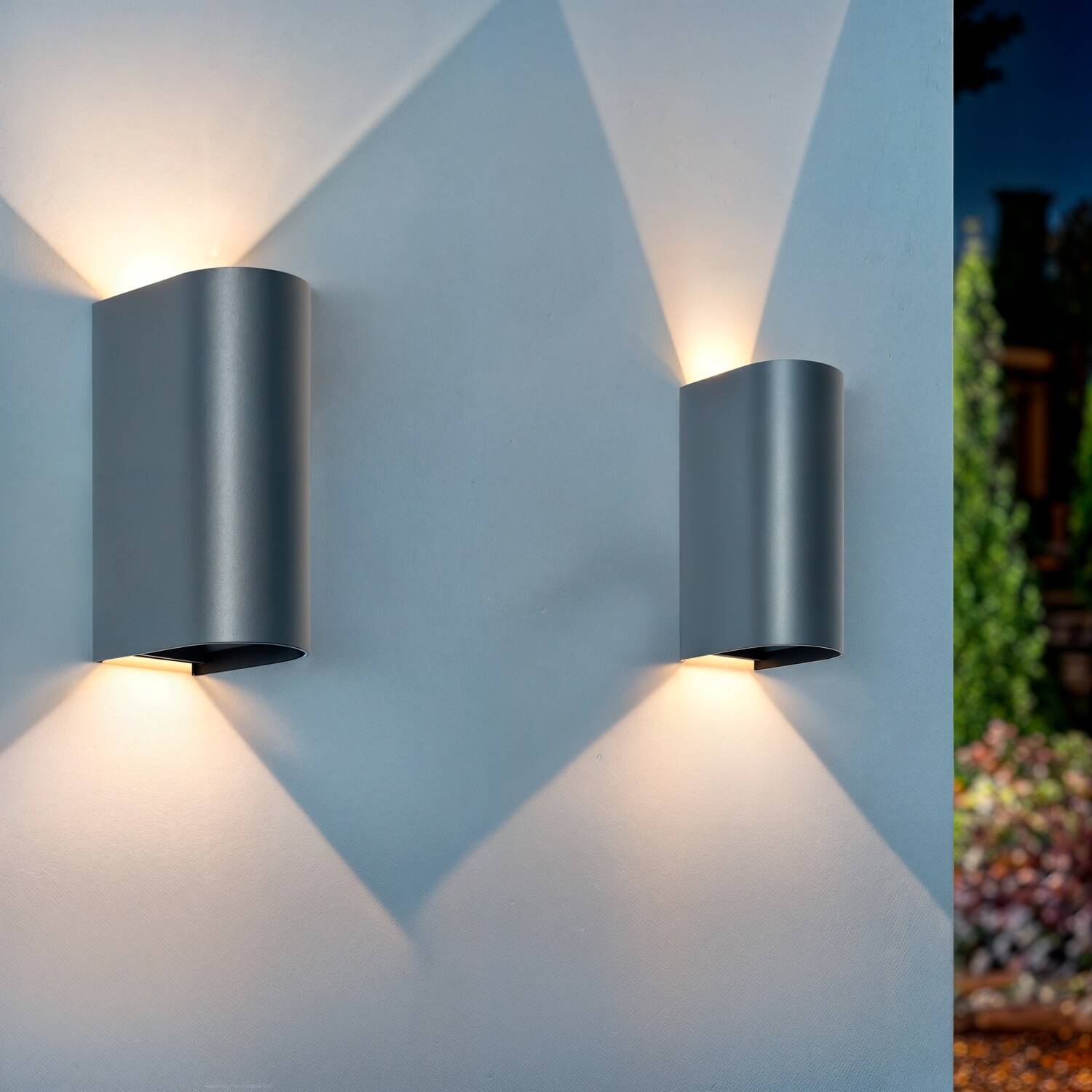 Kinkiet Ścienny LED Zewnętrzny 10W z Aluminium Podwójne Oświetlenie Regulacja CCT Oscilum Round