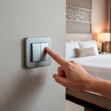 Dvojitý Schodišťový Vypínač Classic