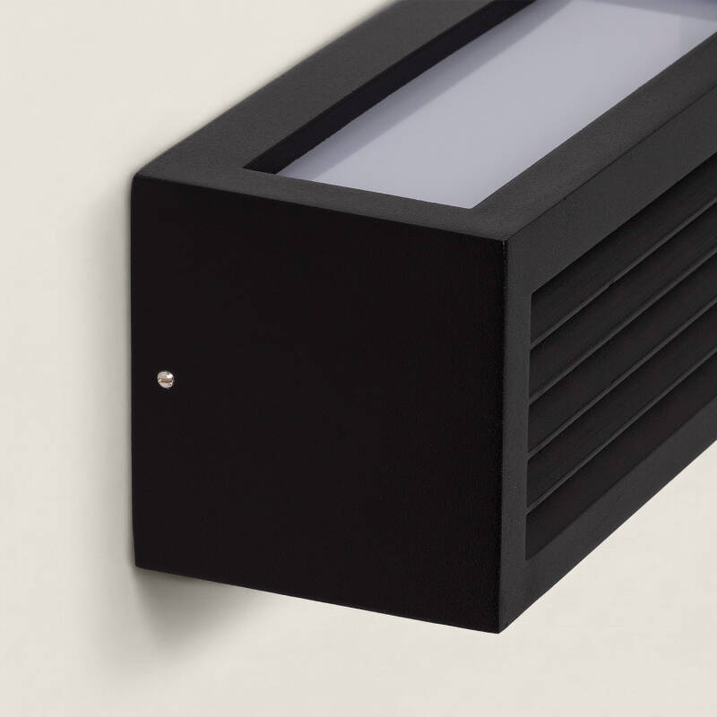 Image of Verina Metal Outdoor Wall Lamp