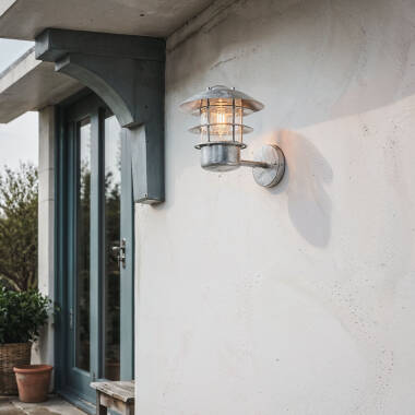 Image de Edit Coastal Stage Outdoor Wall Light - Galvanised Steel