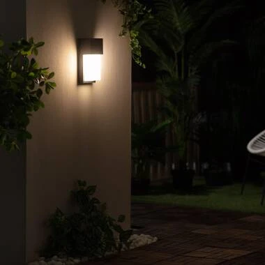 Image of Etnea Aluminium Outdoor Wall Lamp