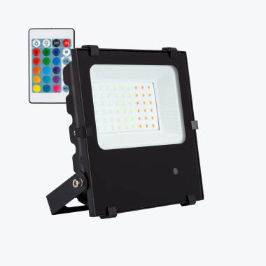 LED Reflektor 30W RGB 135 lm/W IP65 HE PRO Stmívatelný