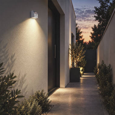 Image of Twist 2.5W Outdoor Solar LED Wall Light wit PIR & Twilight Motion Sensor