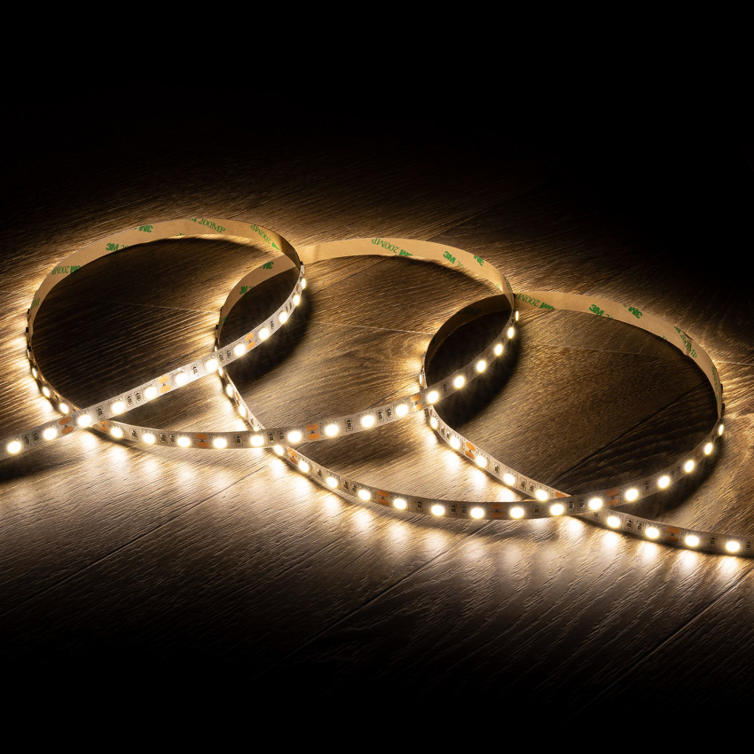 Productfotografie: LED Strip 12V DC 5m SMD 5050 60LED/m IP20 Breedte 10mm in te korten om de 5cm