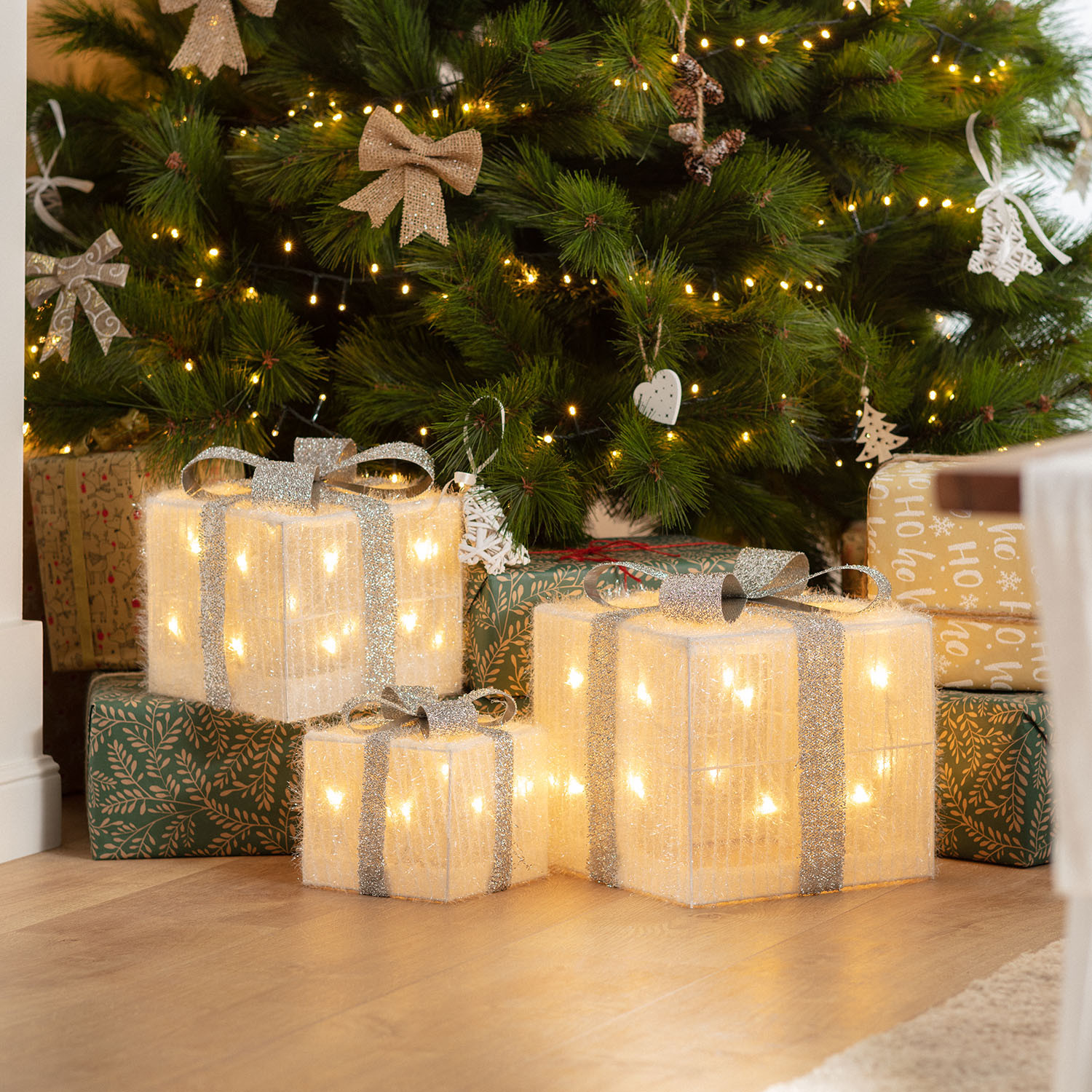 duidelijkheid Uitwisseling plek Pack of 3 Kerst Cadeaudozen met LED Strik - Ledkia