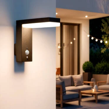 Photographie du produit : Applique Murale Extérieure Solaire LED Aluminium avec Détecteur de Mouvement Goran