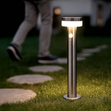 Photographie du produit : Balise Extérieure sur Pied Solaire LED 50cm Aluminium Ashier