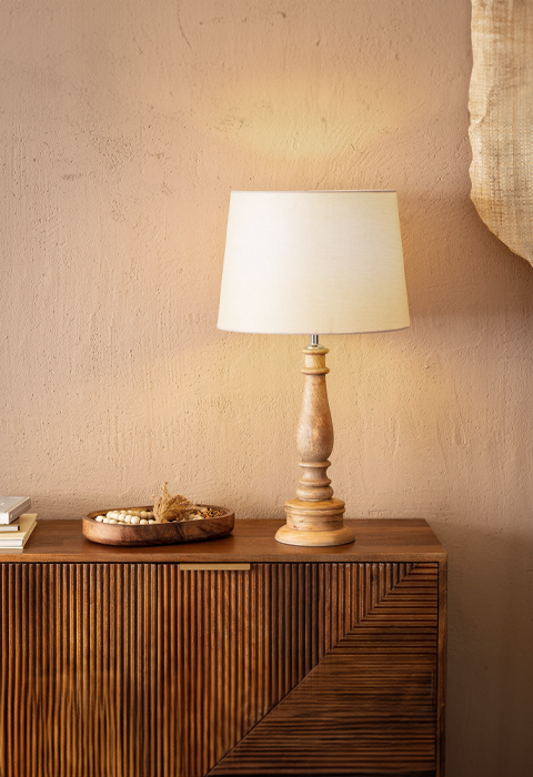 Tischlampen im kolonialen Stil