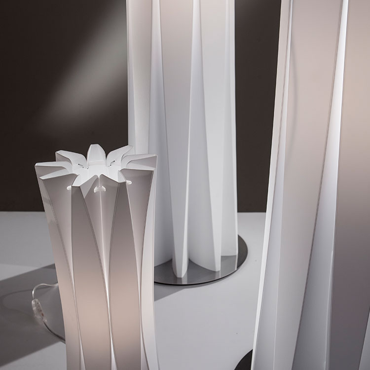 Lampada da terra Lampada da terra