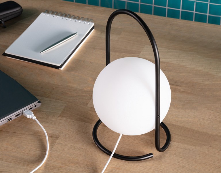 Lampade da Tavolo con LED integrato