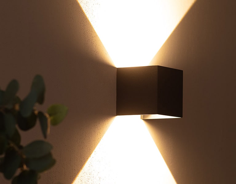 LED Wandleuchte Solar