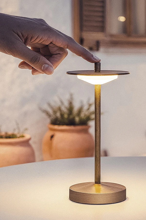 Battery operated lamps