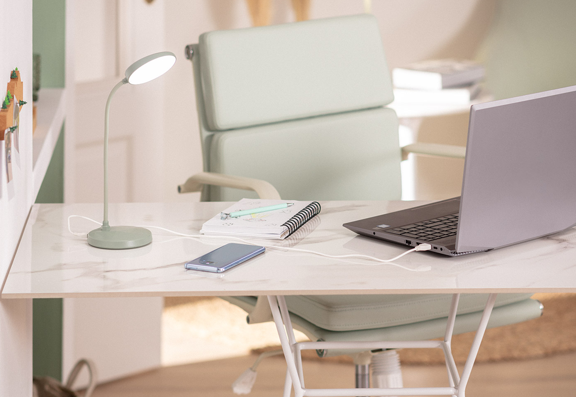 Filament Office lighting