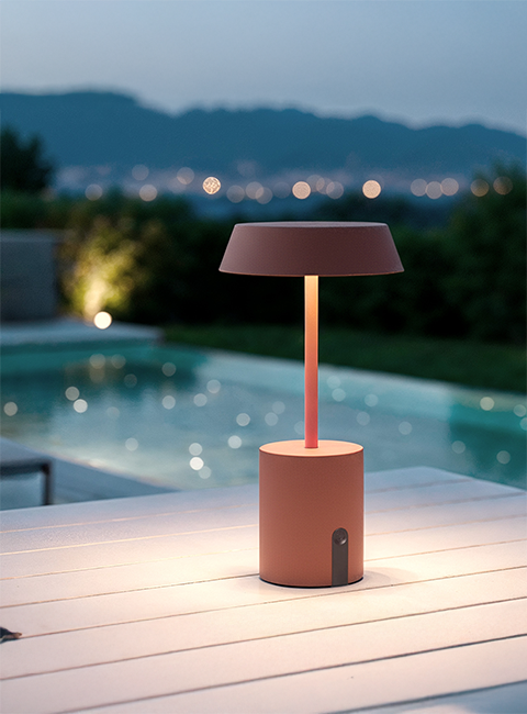 Outdoor lamps