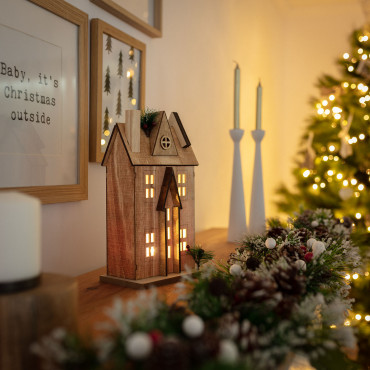 Productfotografie: Kersthuisje LED  van Hout Rumah
