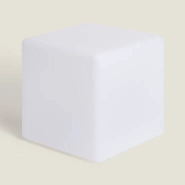 Product photography: LED Cube RGBW 30cm with Solar + USB Rechargeable Battery