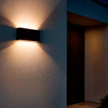 Product photography: Kaira 10W Outdoor Double Sided Illumination Rectangular Black LED Wall Lamp