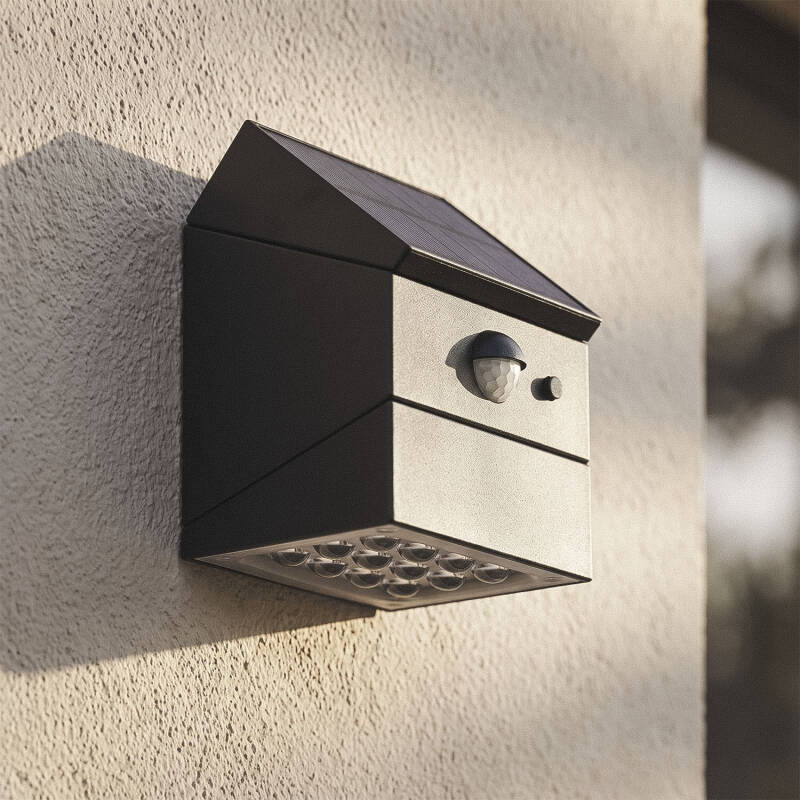 Twist 2.5W Outdoor Solar LED Wall Light wit PIR & Twilight Motion Sensor